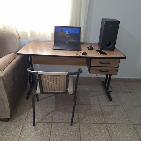 Apartamento Com Estacionamento, Wi-Fi, Ar Condicionado A 300 Metros Da Praia Da Enseada No Guaruja. Eksteriør billede