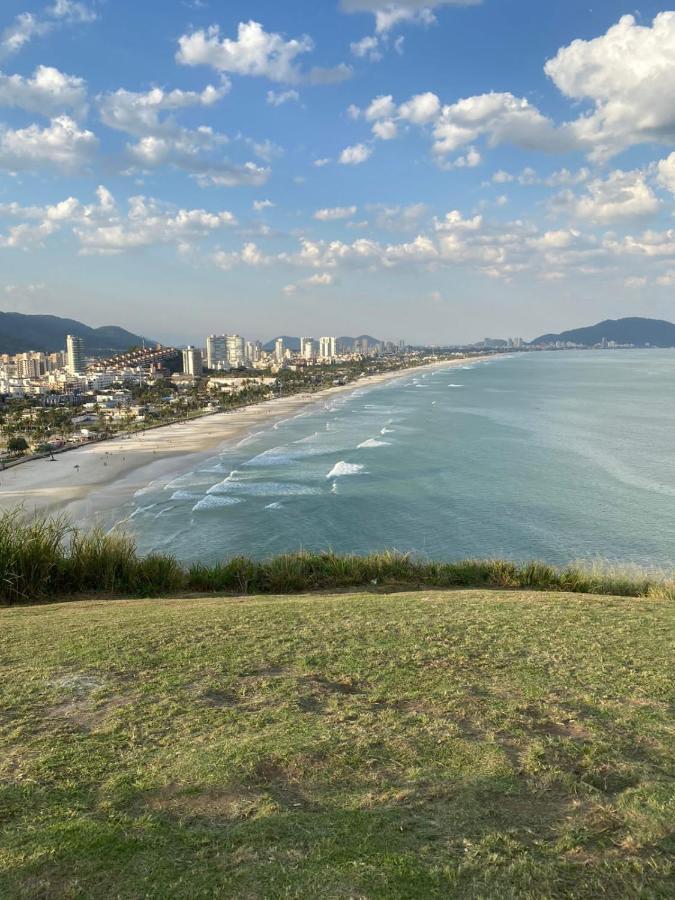 Apartamento Com Estacionamento, Wi-Fi, Ar Condicionado A 300 Metros Da Praia Da Enseada No Guaruja. Eksteriør billede