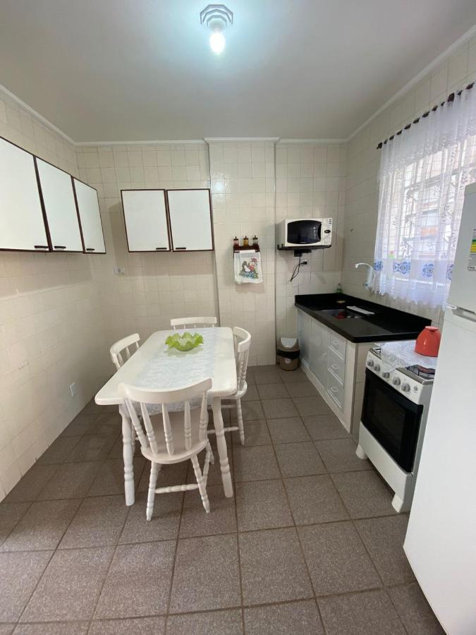 Apartamento Com Estacionamento, Wi-Fi, Ar Condicionado A 300 Metros Da Praia Da Enseada No Guaruja. Eksteriør billede