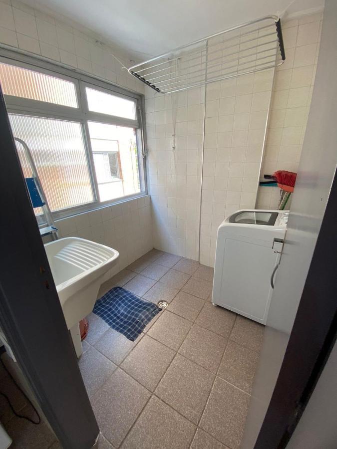 Apartamento Com Estacionamento, Wi-Fi, Ar Condicionado A 300 Metros Da Praia Da Enseada No Guaruja. Eksteriør billede