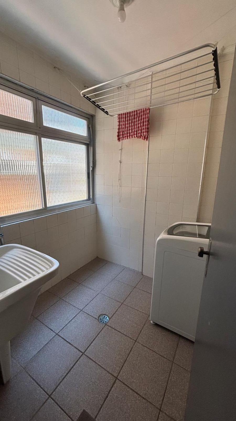 Apartamento Com Estacionamento, Wi-Fi, Ar Condicionado A 300 Metros Da Praia Da Enseada No Guaruja. Eksteriør billede